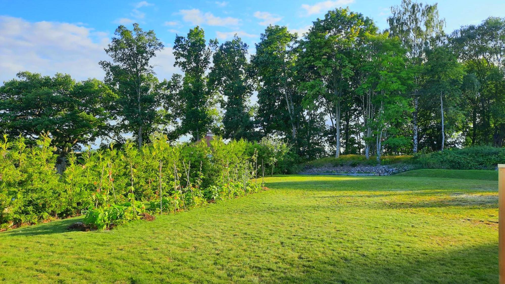 Boende - Stuga Nara Naturen, 3 Km Fran Motala Centrum Av Privat Vard Buitenkant foto